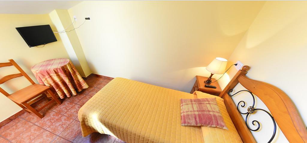 Hostal Bar Stop Hotel Velilla del Rio Carrion Exterior foto